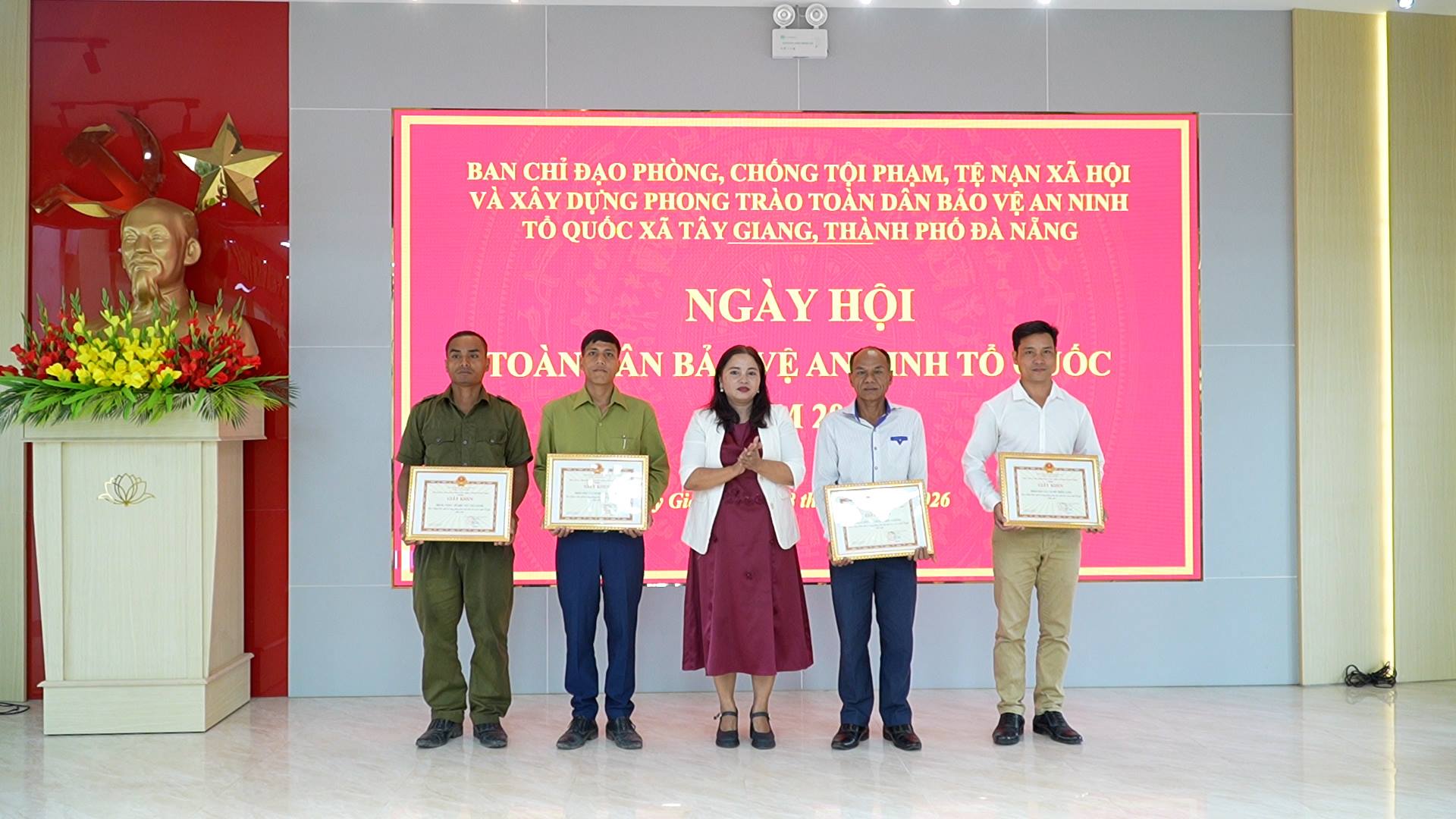 anh tin bai